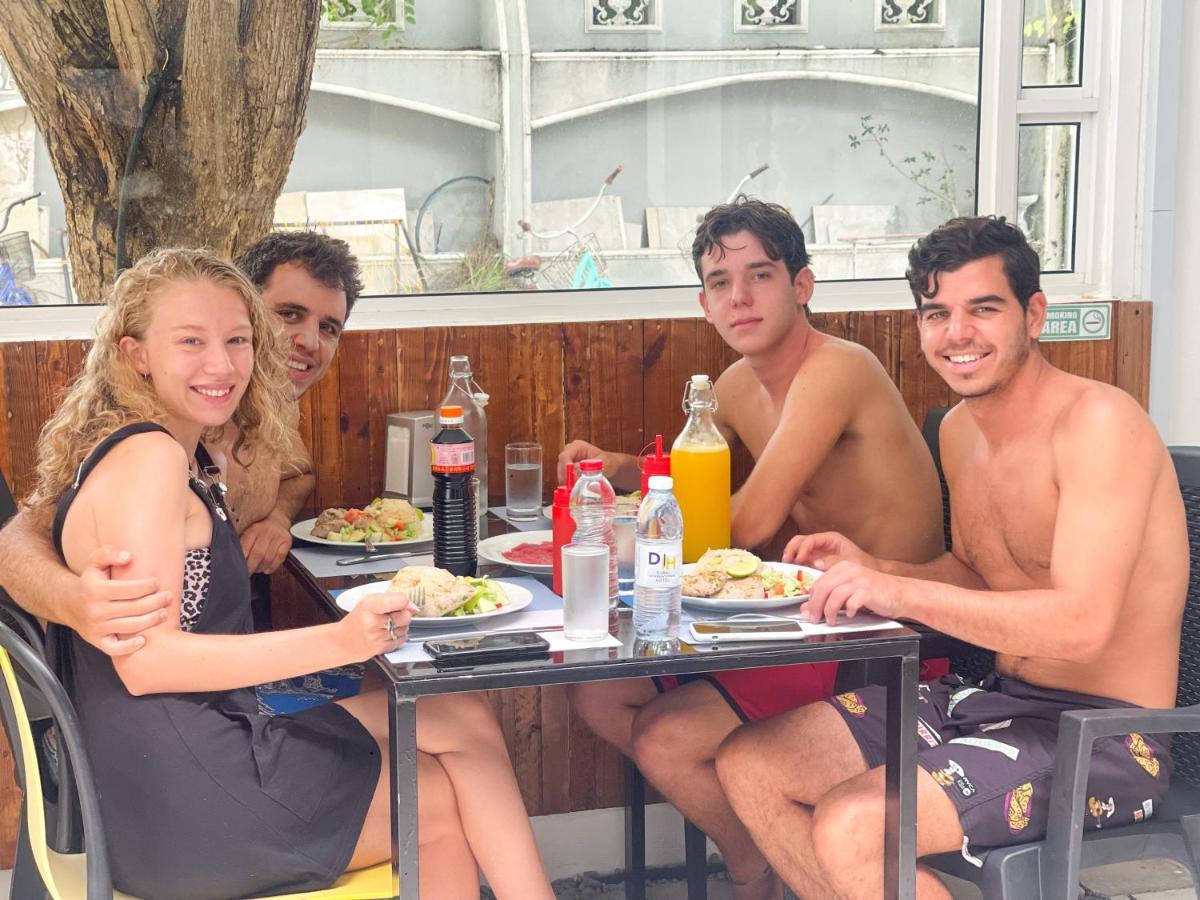 Moodhu Surf House Hotel Himmafushi Ngoại thất bức ảnh