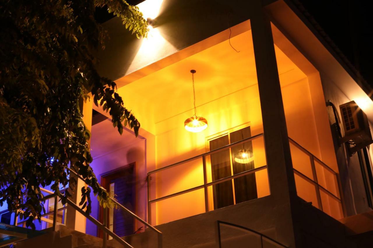 Moodhu Surf House Hotel Himmafushi Ngoại thất bức ảnh